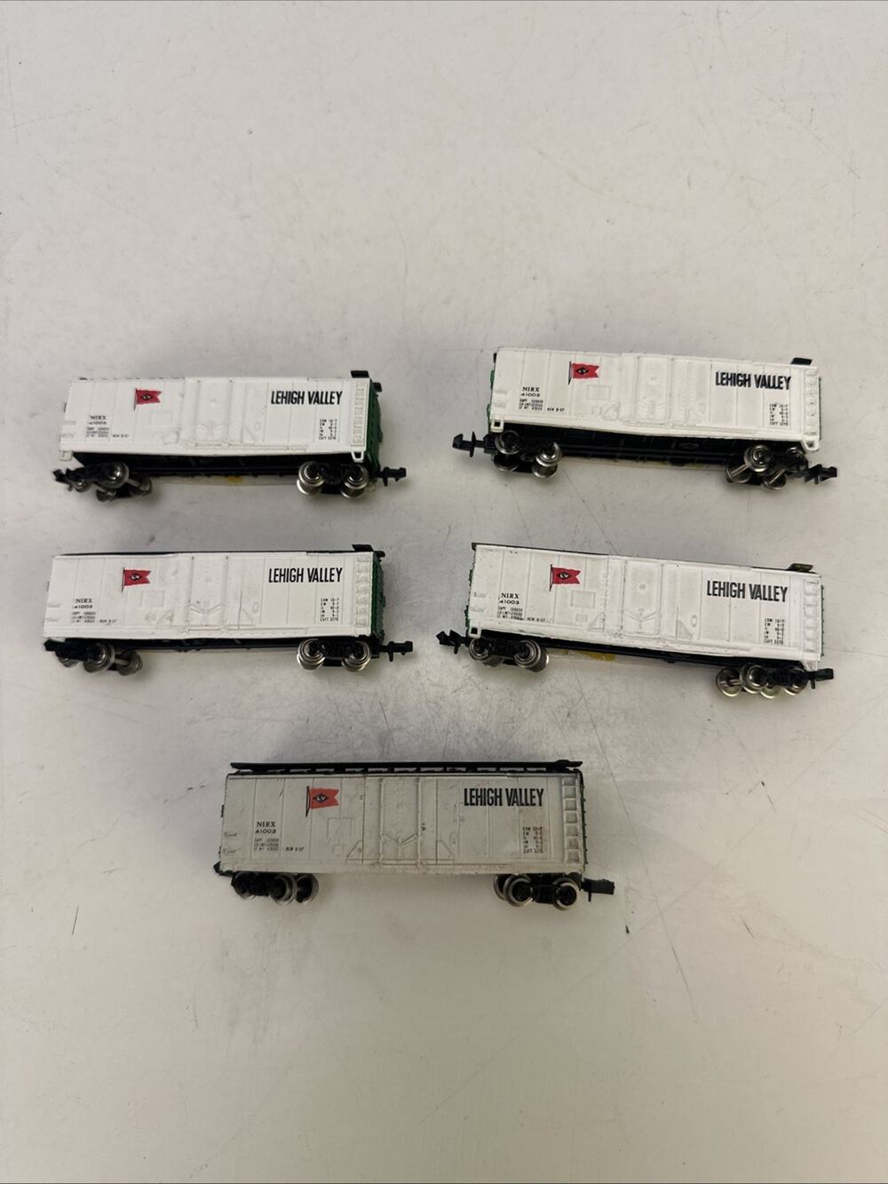 N Scale 5 Bachmann Lehigh Valley 40’ boxcars for with Rapido couplers